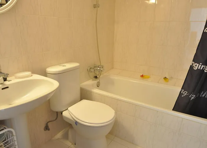 Rnet - Figueres Apartmán